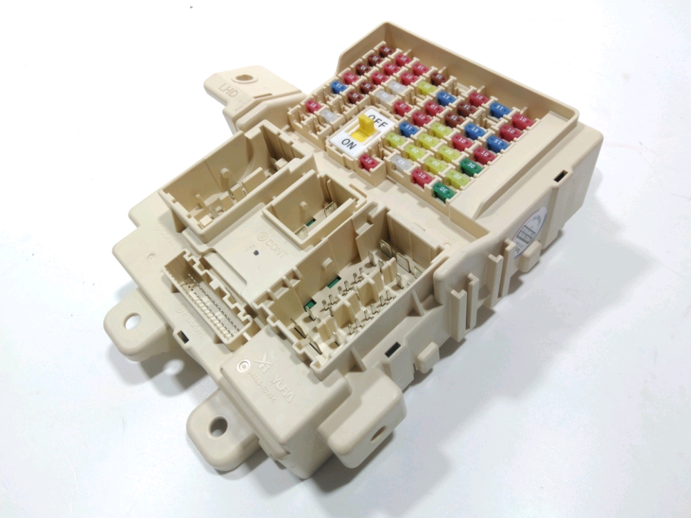 Boite à fusibles habitacle