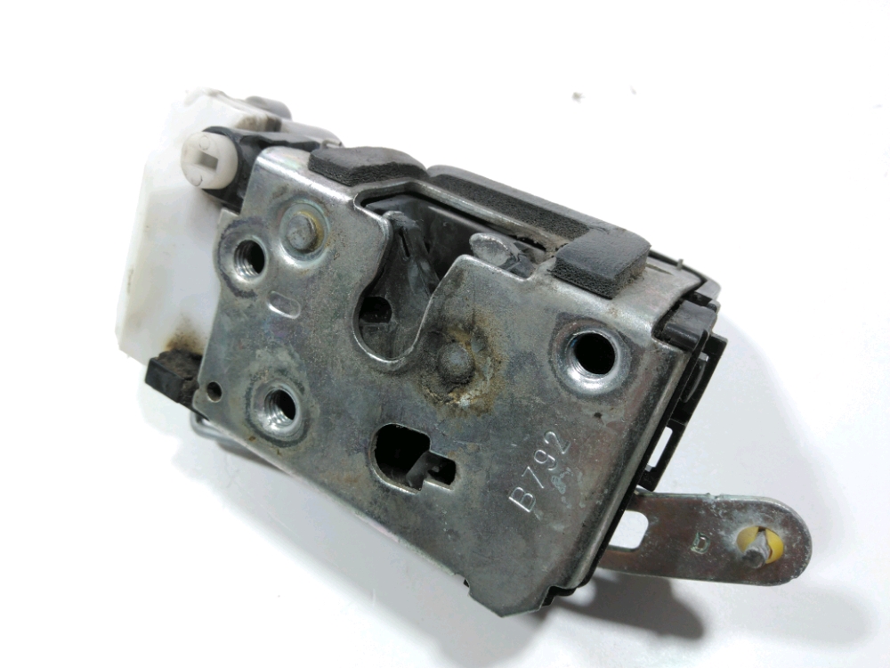 Serrure de porte arriere droite