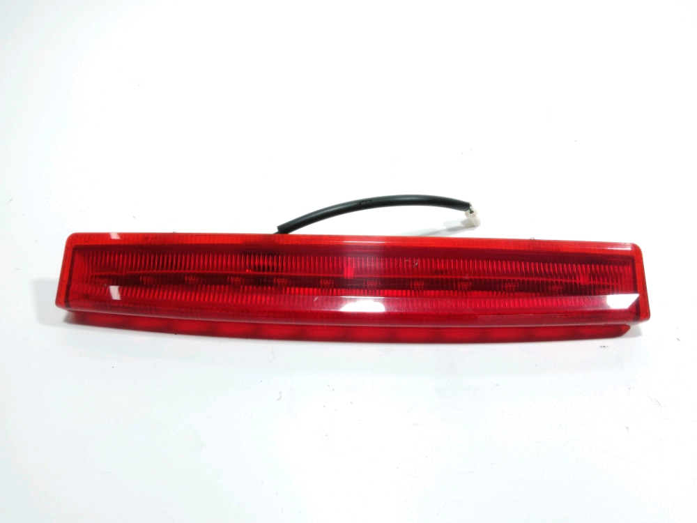 Feu stop supplementaire