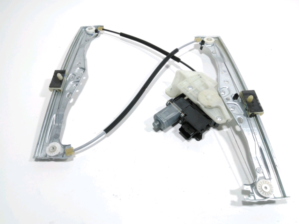 Lève-vitre électrique avant droit