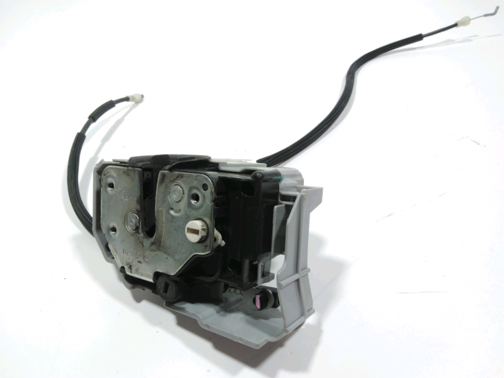 Serrure de porte arrière gauche