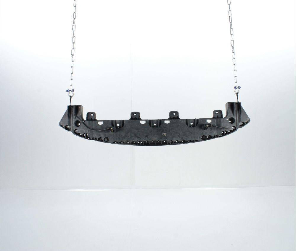 Traverse inférieure armature avant