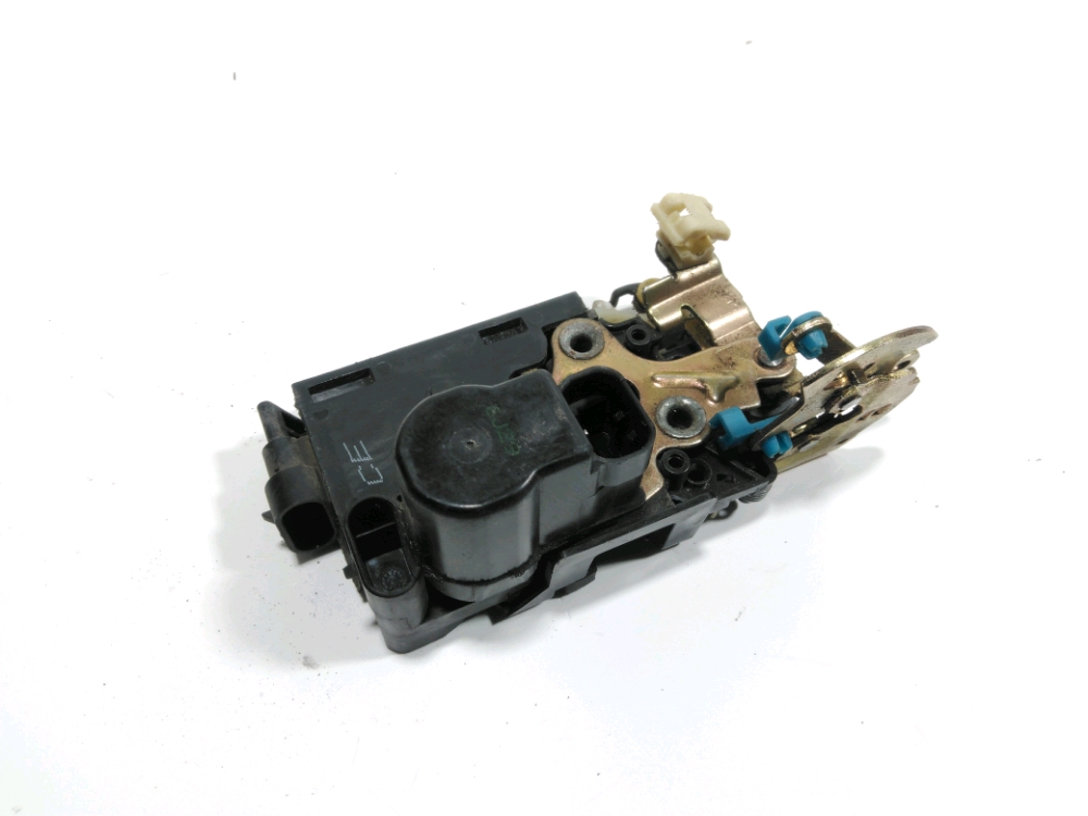 Serrure de porte avant gauche