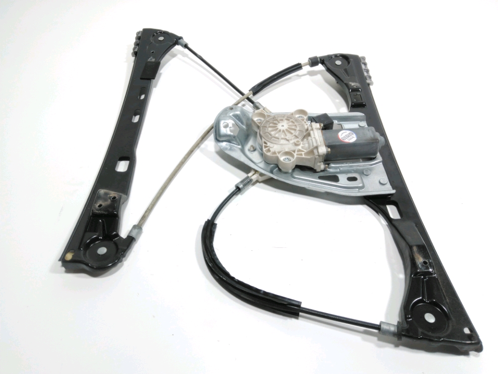 Lève-vitre électrique avant gauche