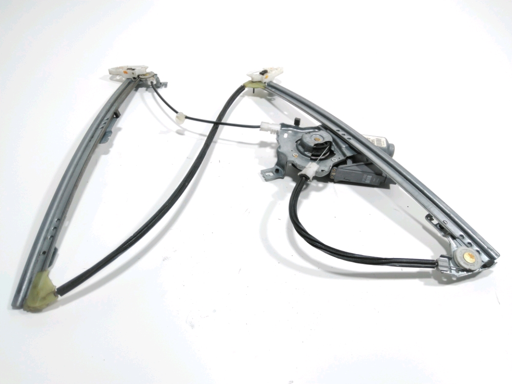 Lève-vitre électrique avant droit