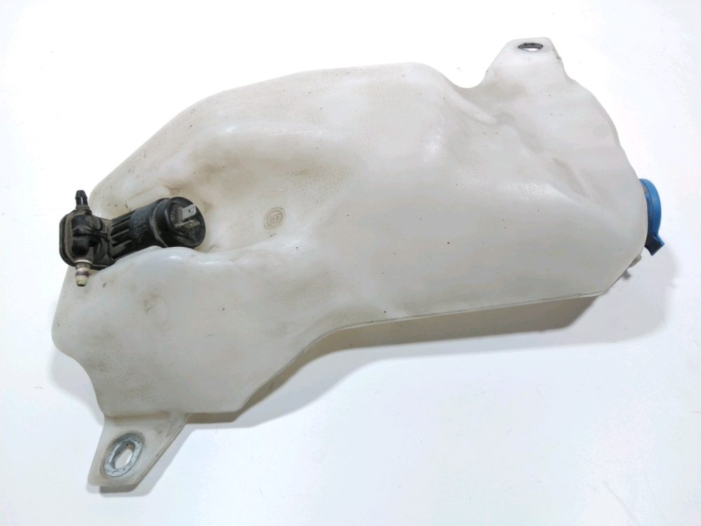 Réservoir de lave glace avant