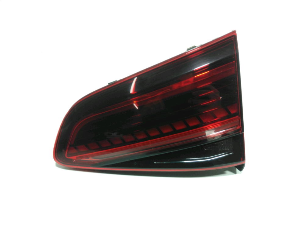 Feu arrière intérieur droit