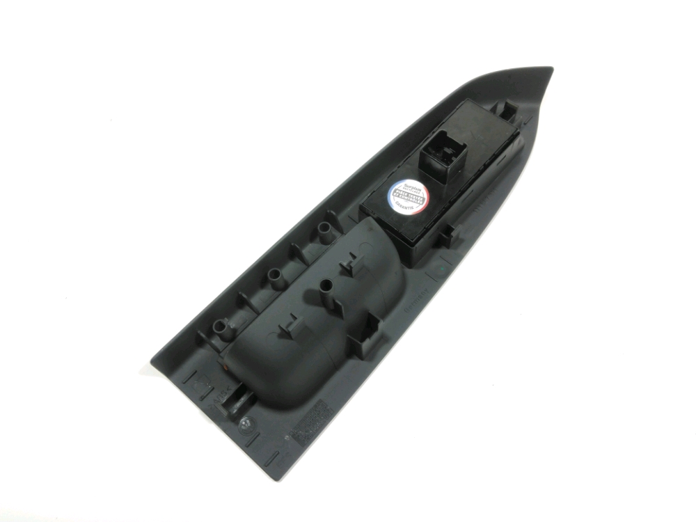 Commande lève-vitre avant gauche