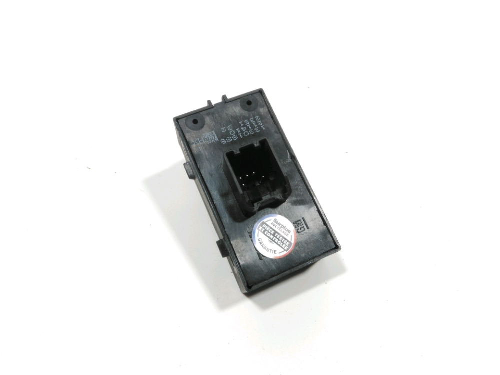 Commande lève-vitre arrière droit