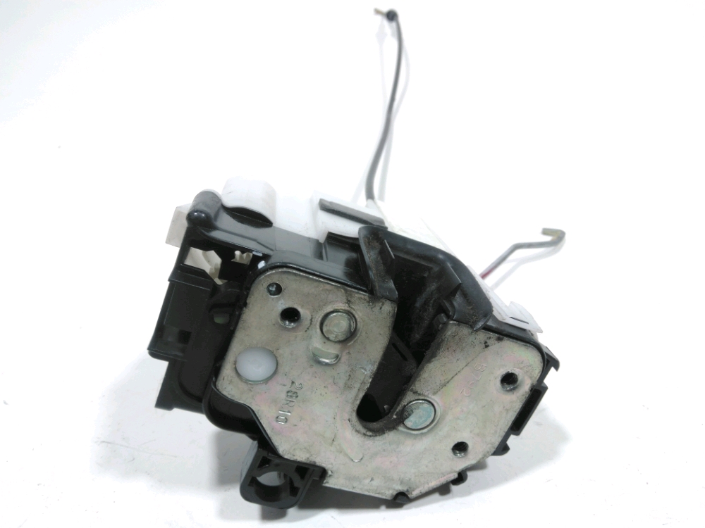 Serrure de porte avant droite