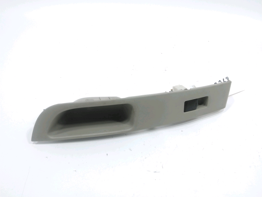 Commande lève-vitre avant droit