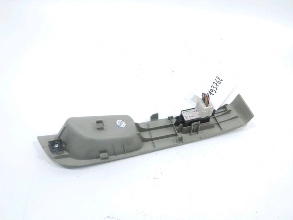 Commande lève-vitre avant droit