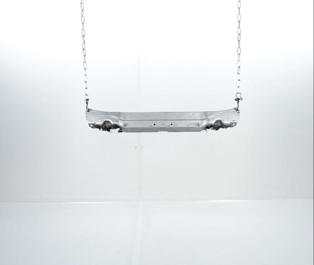 Traverse supérieure armature avant