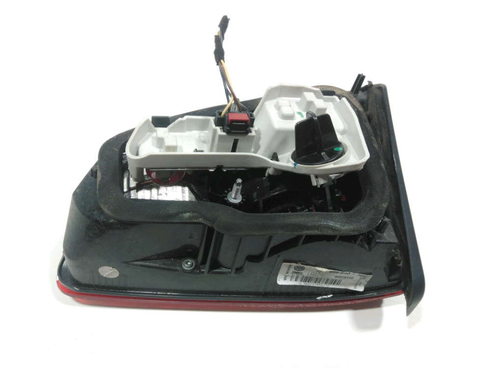 Feu arrière intérieur gauche