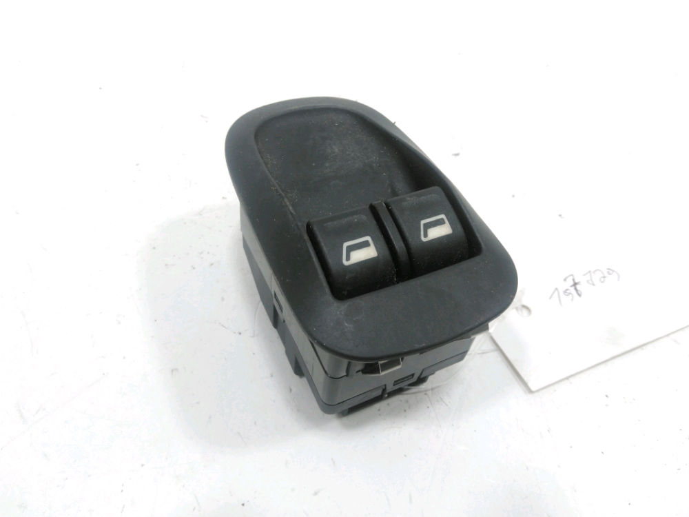 Commande lève-vitre avant gauche