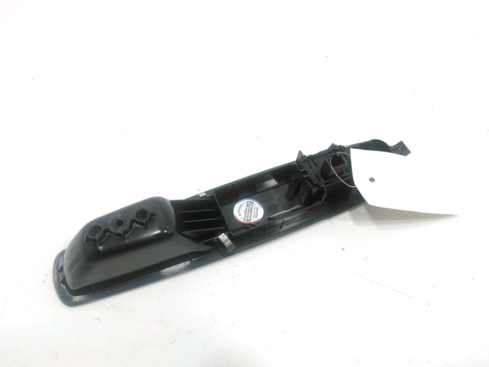 Commande lève-vitre avant droit