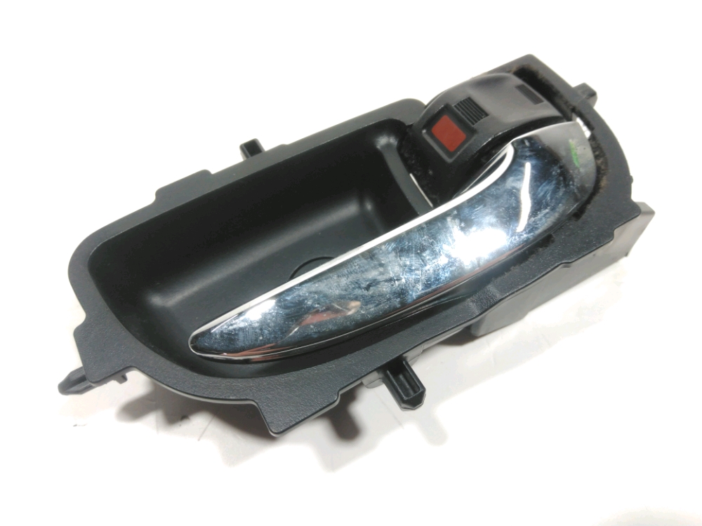 Poignée intérieure porte avant droite