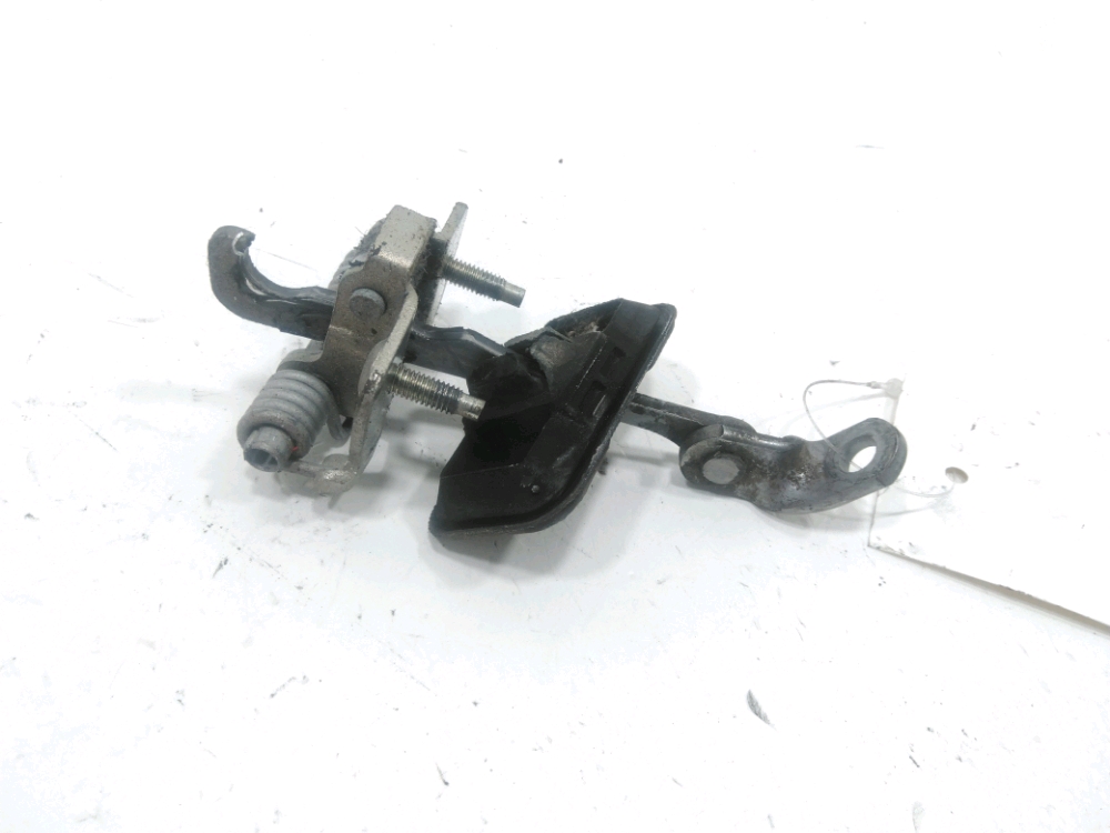 Tirant de porte avant droit