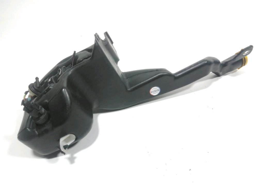 Reservoir de lave glace avant