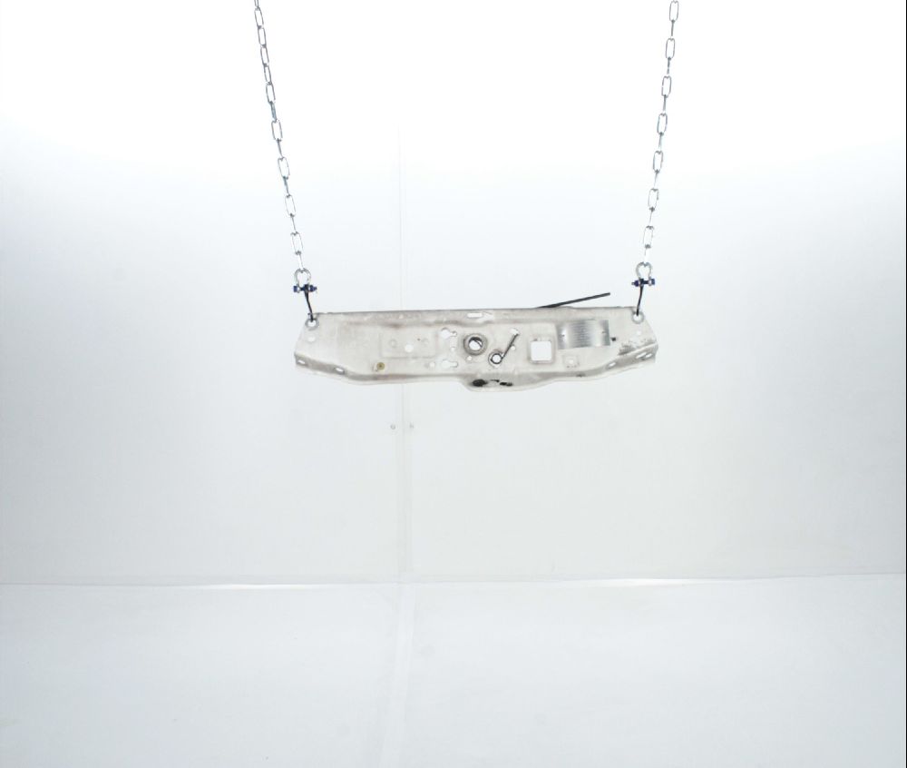 Traverse superieure armature avant