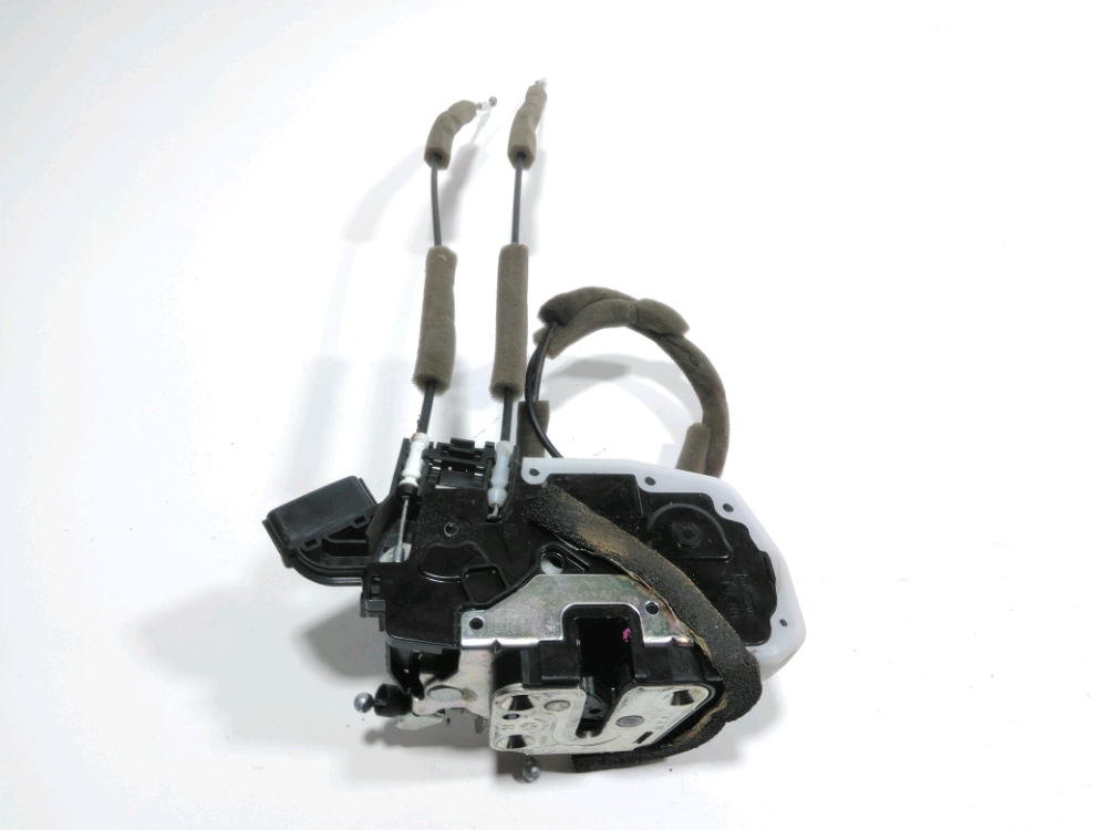 Serrure de porte avant droite