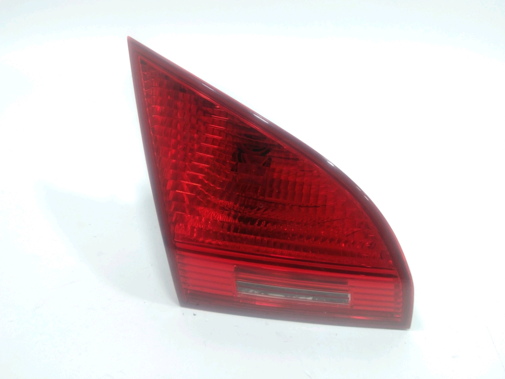 Feu arriere interieur gauche