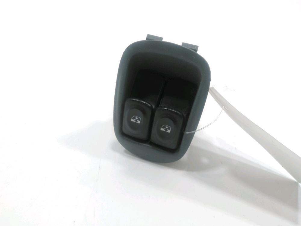 Commande lève-vitre avant gauche