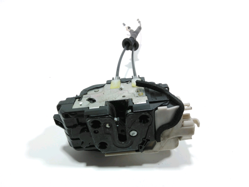 Serrure de porte avant droite