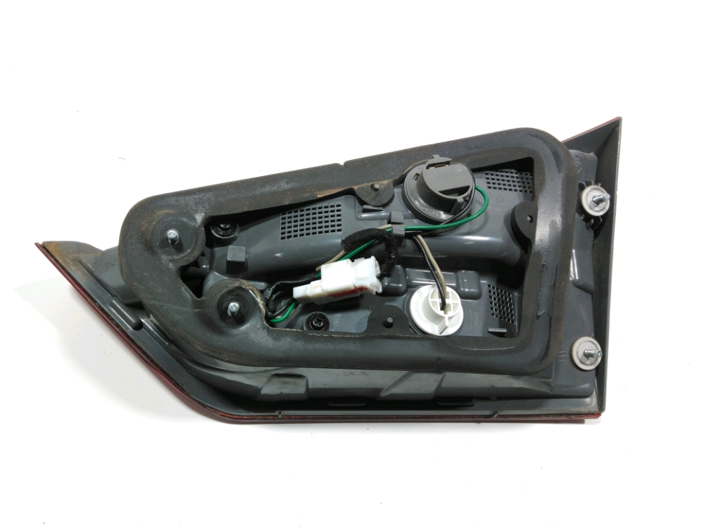 Feu arrière intérieur gauche