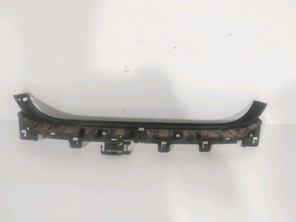 Support central de pare-choc arrière