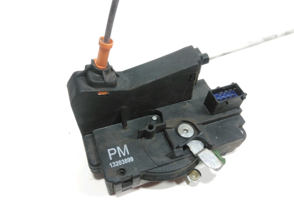 Serrure de porte avant gauche