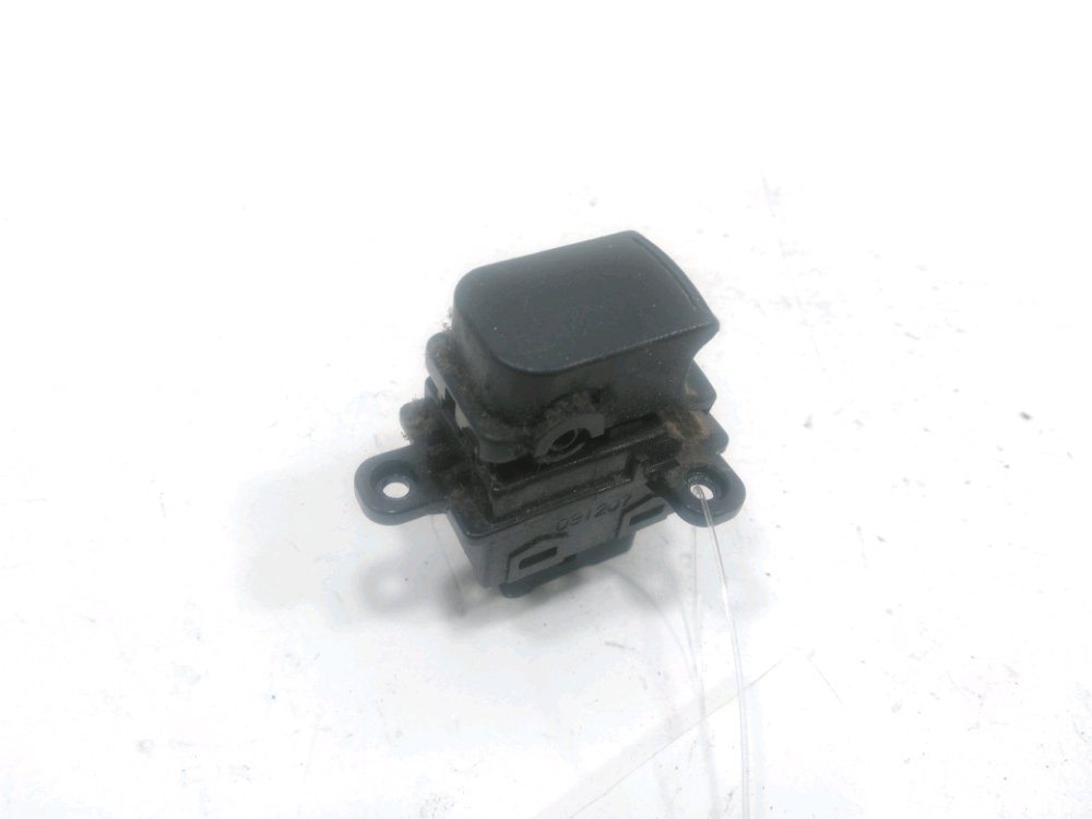 Commande lève-vitre avant droit