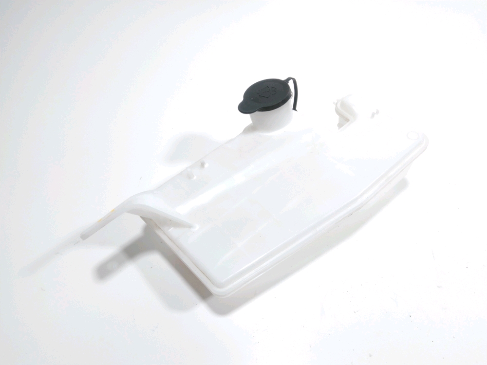 Réservoir de lave glace avant