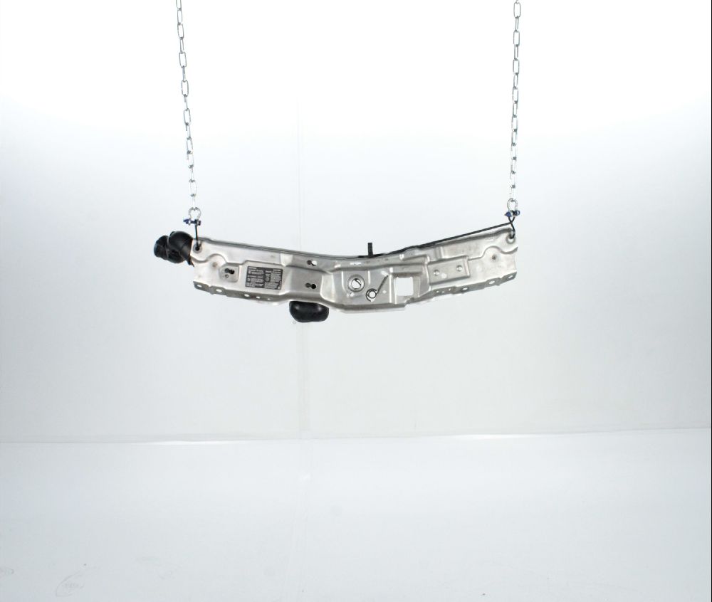 Traverse supérieure armature avant