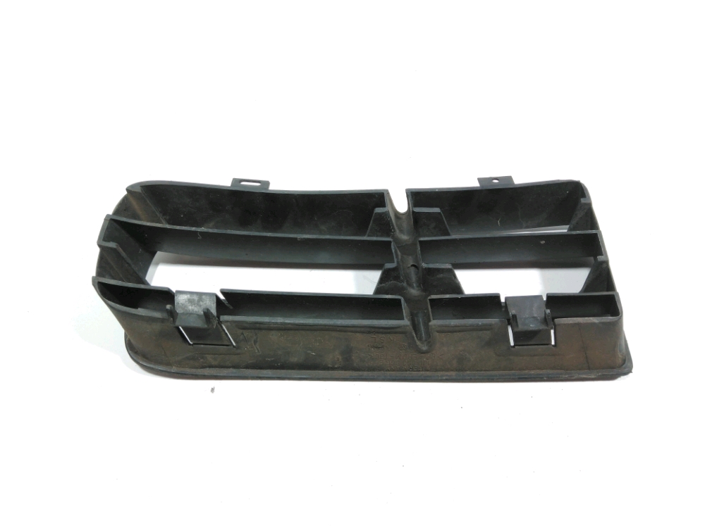 Grille de calandre gauche
