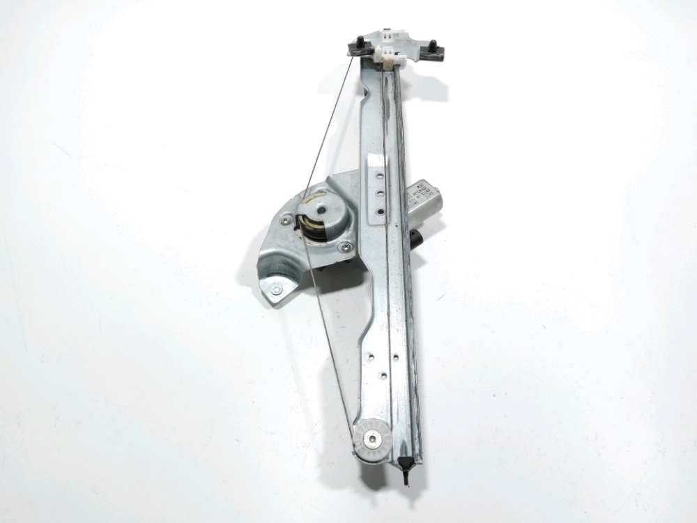 Lève-vitre électrique avant gauche