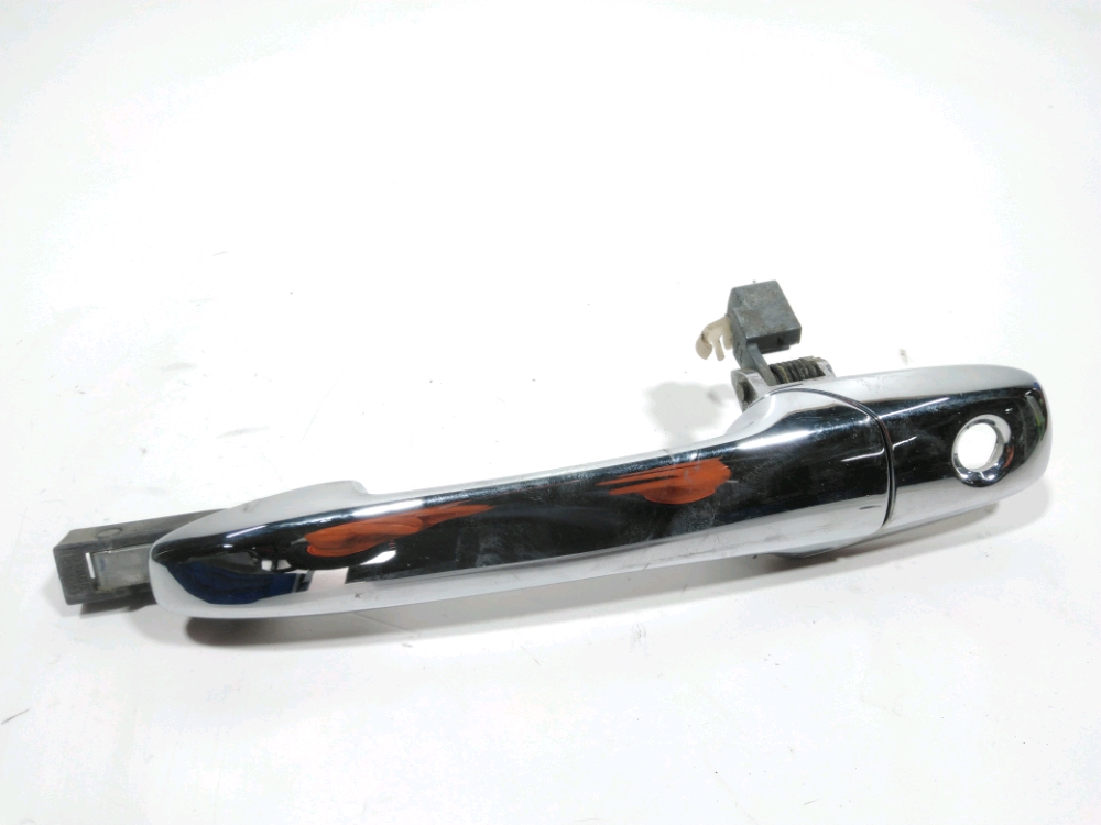 Poignée extérieure avant gauche