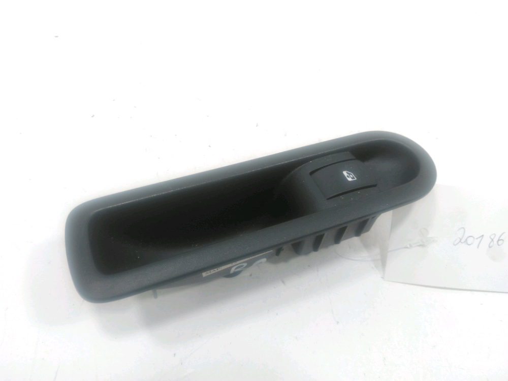 Commande lève-vitre arrière droit