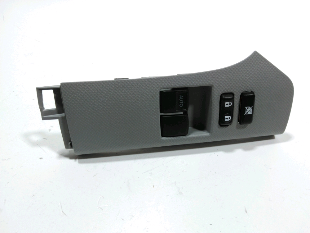 Commande lève-vitre avant gauche