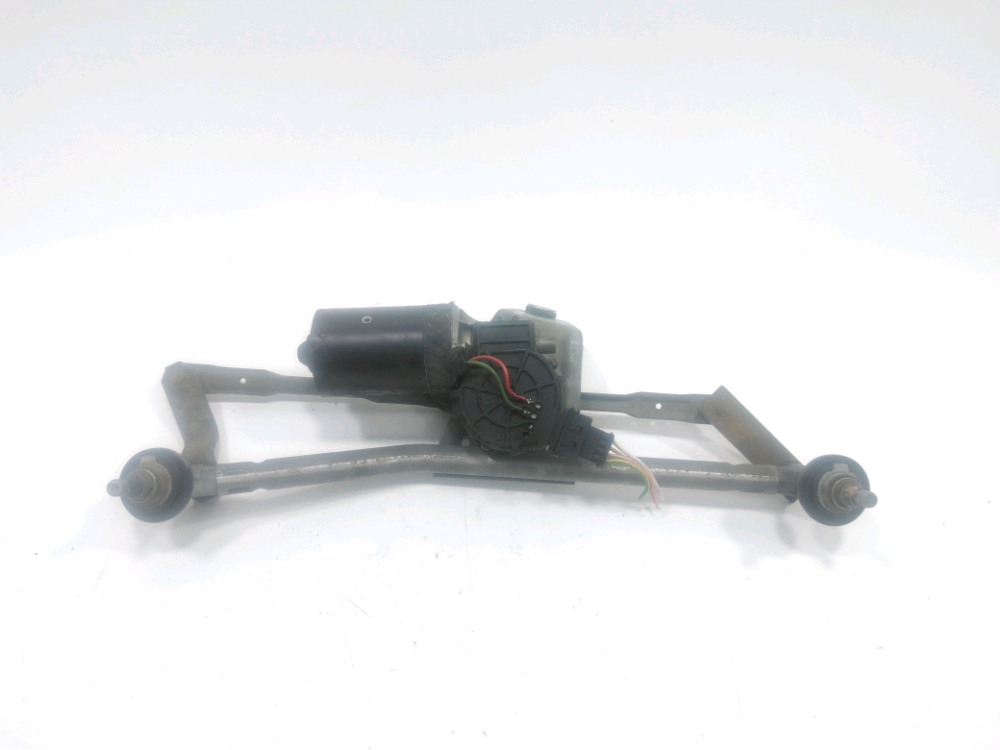 Mecanisme + moteur d'essuie glace avant