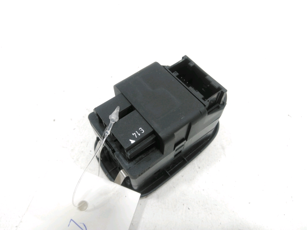 Commande lève-vitre avant gauche