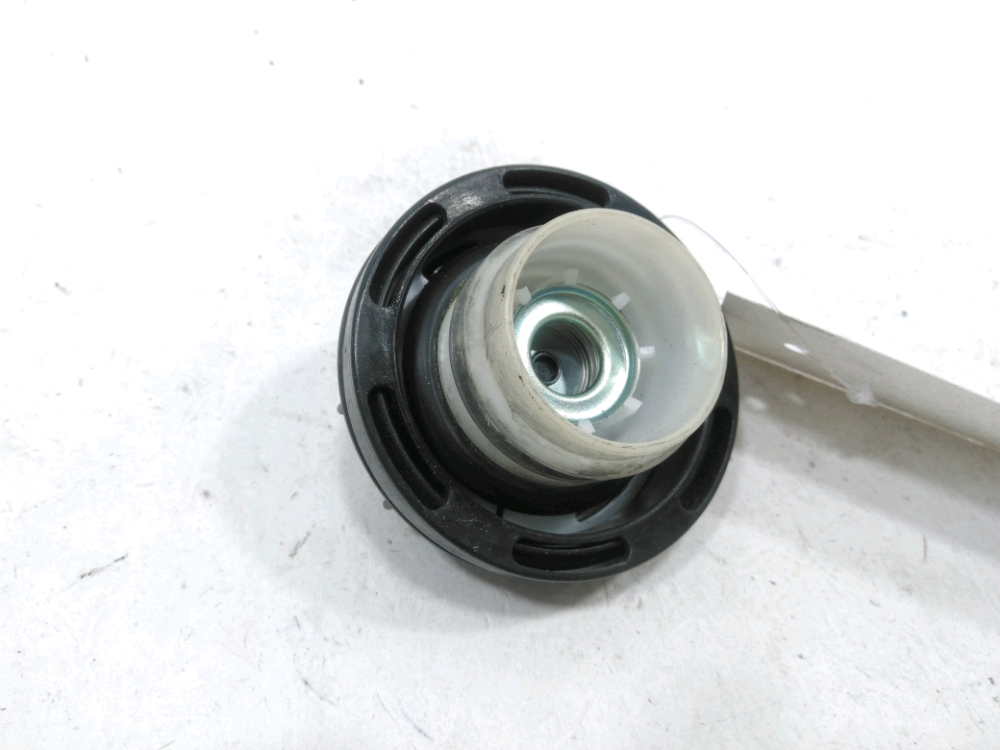 Bouchon de réservoir à carburant