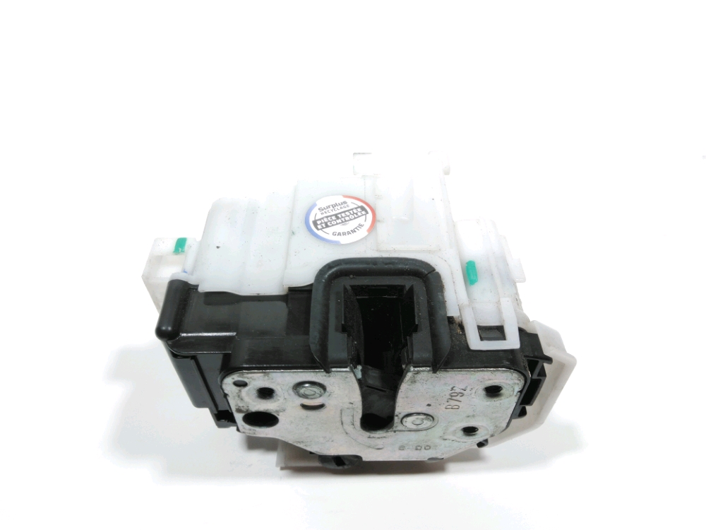 Serrure de porte avant droite