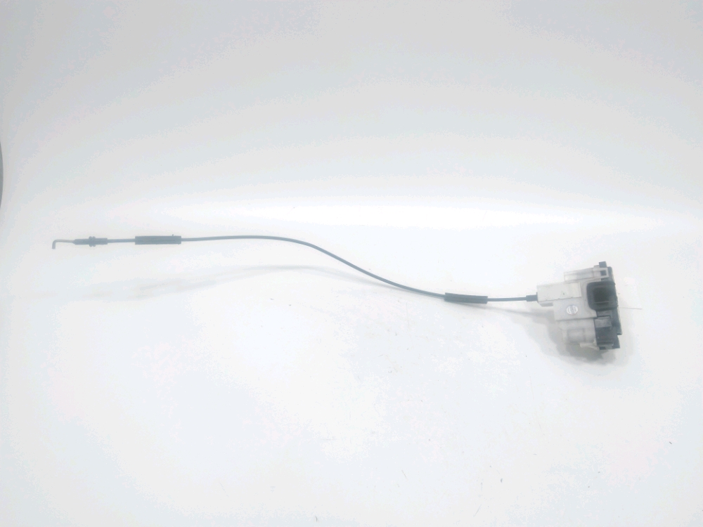 Serrure de porte avant droite