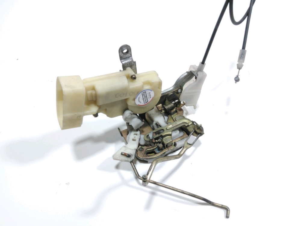 Serrure de porte avant gauche