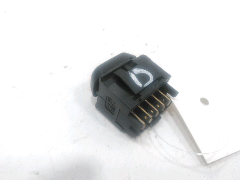 Commande lève-vitre avant droit