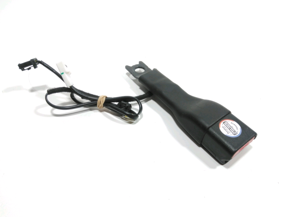 Ancrage ceinture avant droit