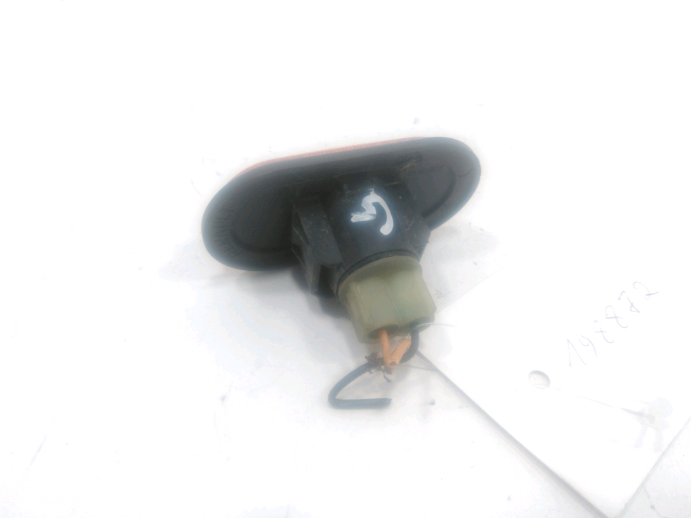 Répétiteur d'aile gauche