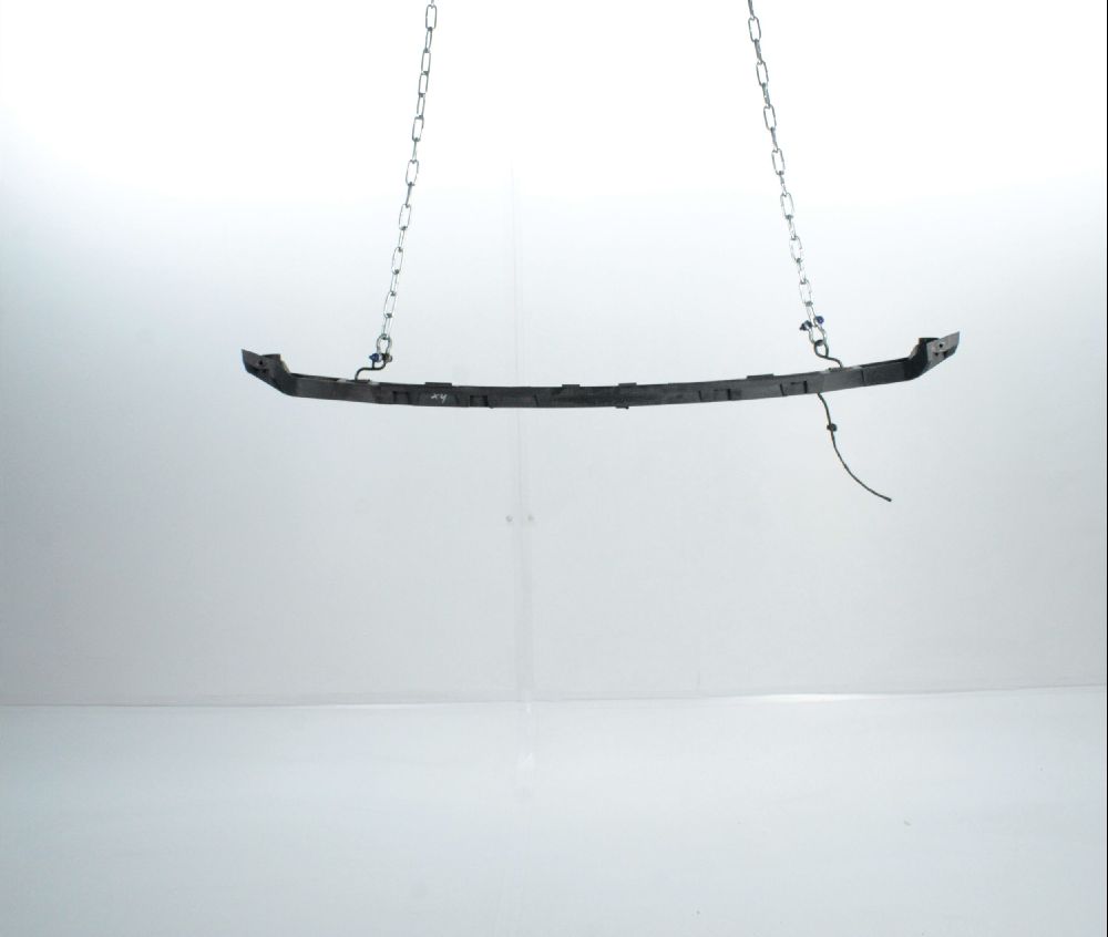 Support central de pare-choc arrière