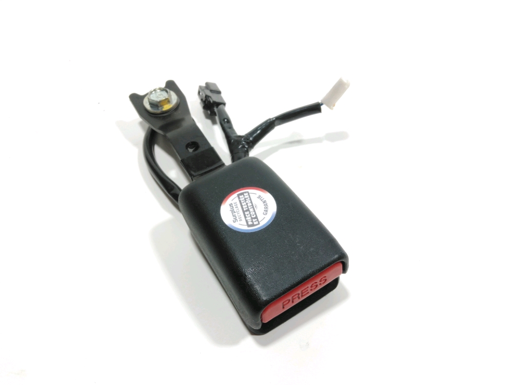 Ancrage ceinture avant droit